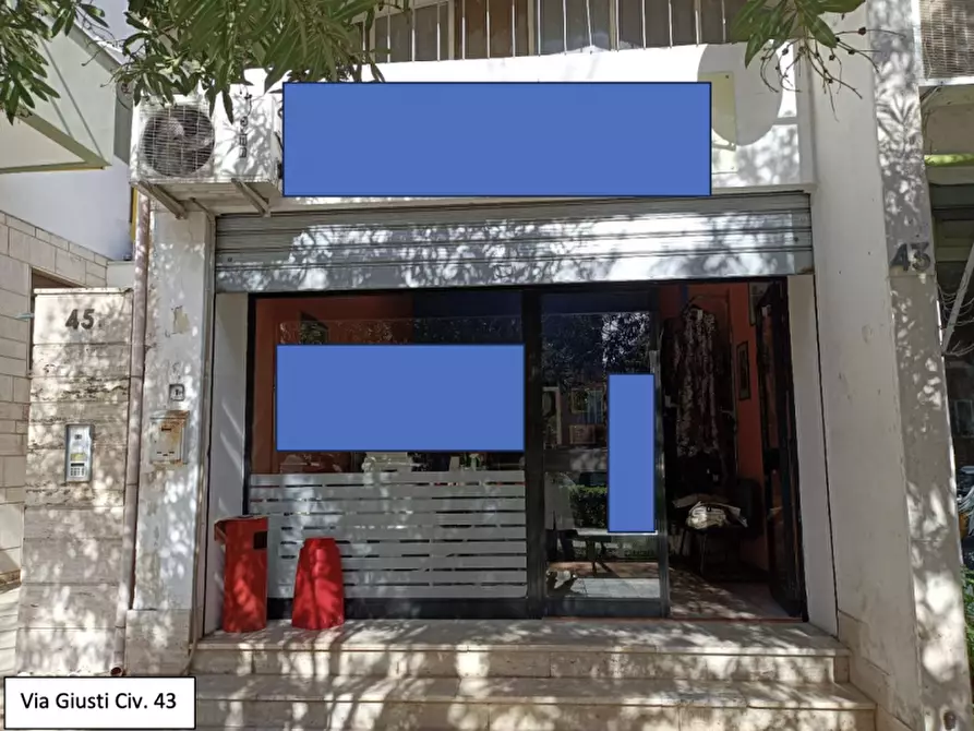 Immagine 1 di Negozio in vendita  in Via Giuseppe Giusti, 43 a Palermo
