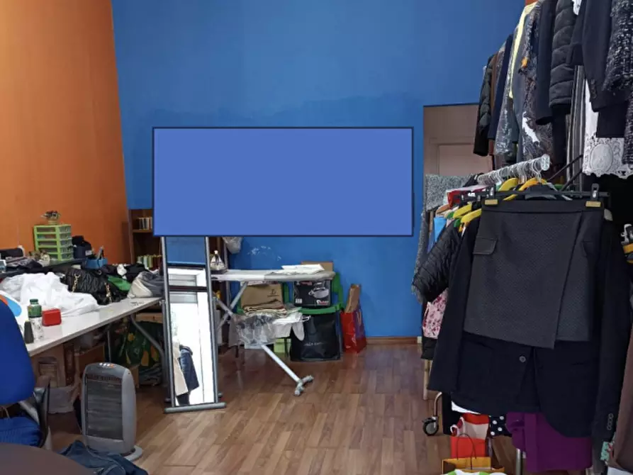 Immagine 3 di Negozio in vendita  in Via Giuseppe Giusti, 43 a Palermo