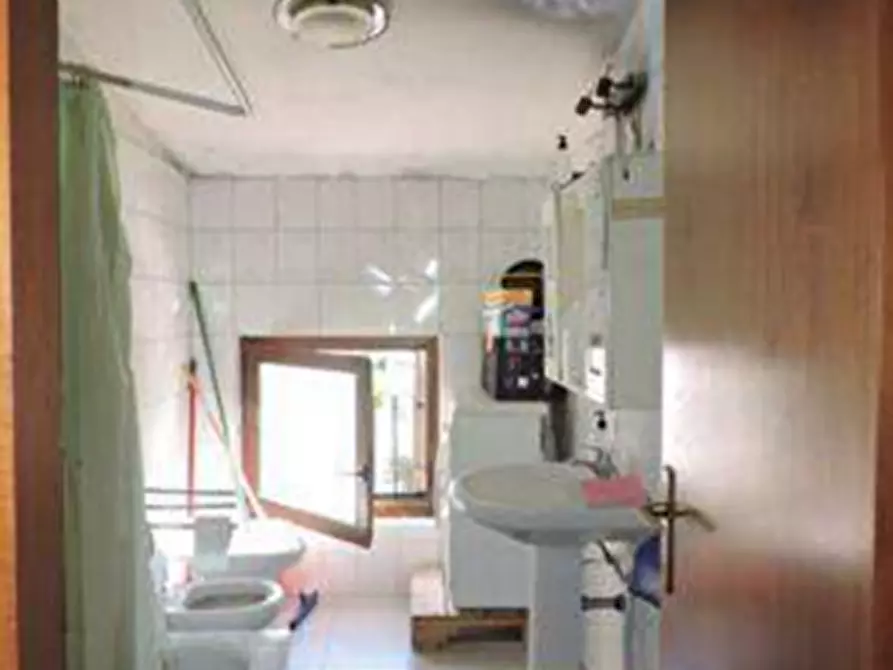 Immagine 28 di Ufficio in vendita  in Piazza Alcide De Gasperi 32 a San Giovanni Lupatoto