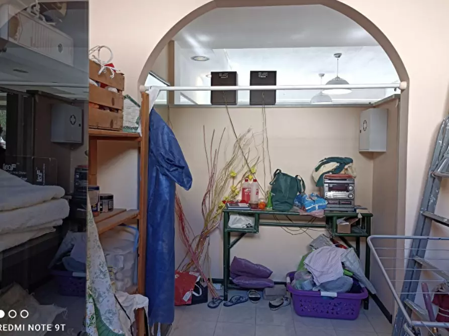 Immagine 4 di Negozio in vendita  in Via Giuseppe Giusti, 39 a Palermo