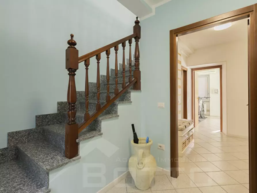 Immagine 4 di Villetta a schiera in vendita  in Via Giosuè Carducci 19 a Cureggio