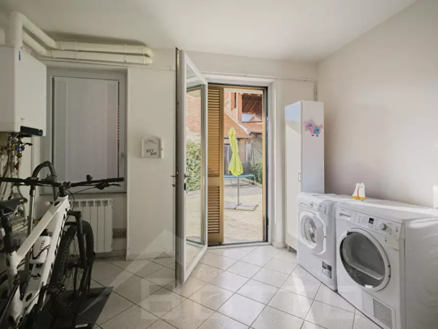 Immagine 5 di Villetta a schiera in vendita  in Via Giosuè Carducci 19 a Cureggio