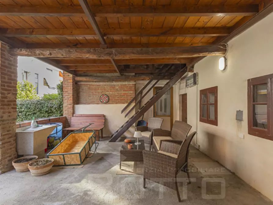 Immagine 11 di Villetta a schiera in vendita  in Via Giosuè Carducci 19 a Cureggio