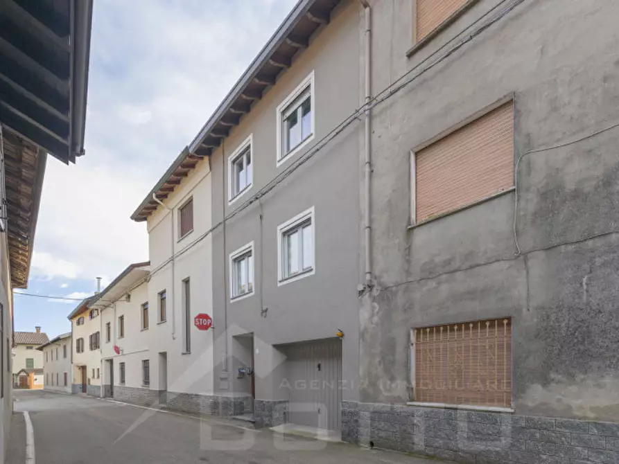 Immagine 25 di Villetta a schiera in vendita  in Via Giosuè Carducci 19 a Cureggio