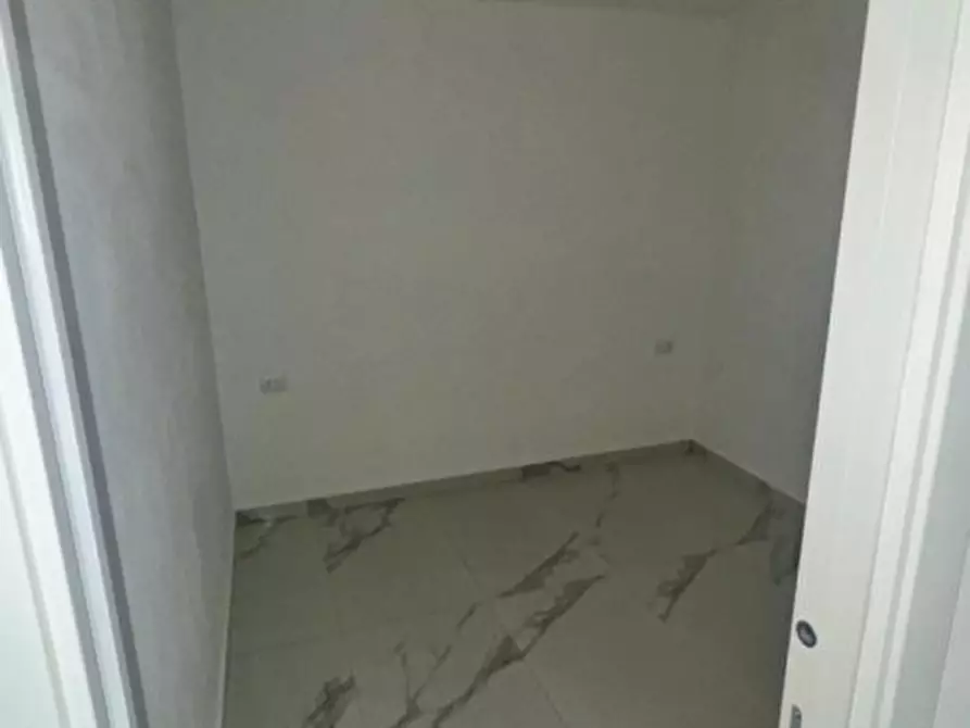 Immagine 9 di Appartamento in affitto  in S.Carlo Alle Mortelle, 3 a Napoli