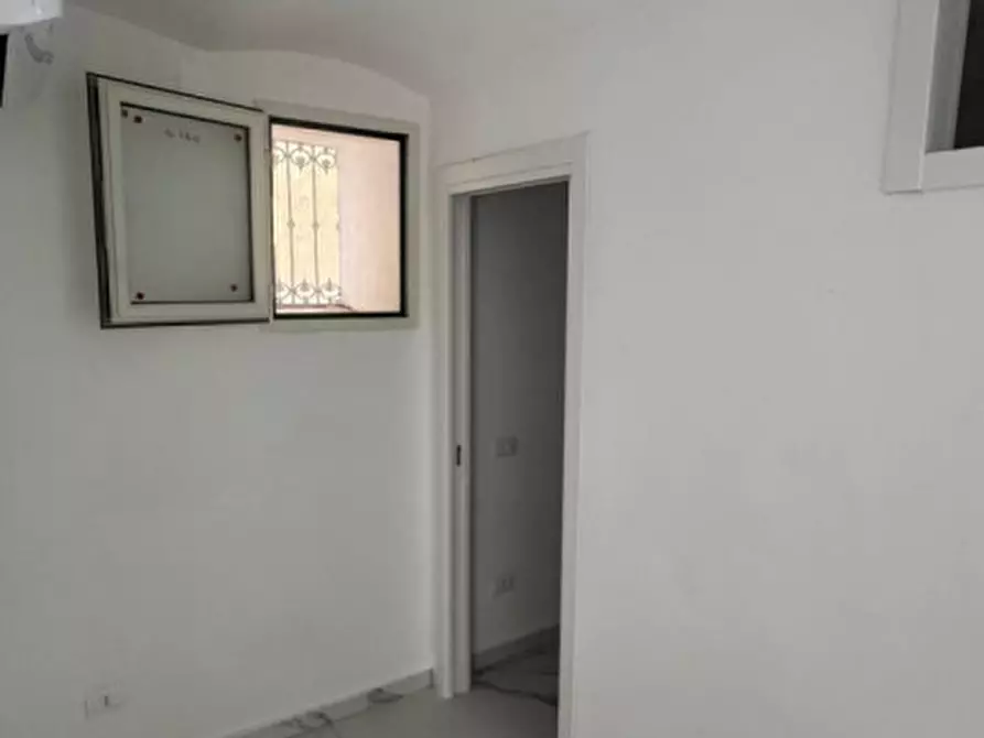 Immagine 11 di Appartamento in affitto  in S.Carlo Alle Mortelle, 3 a Napoli