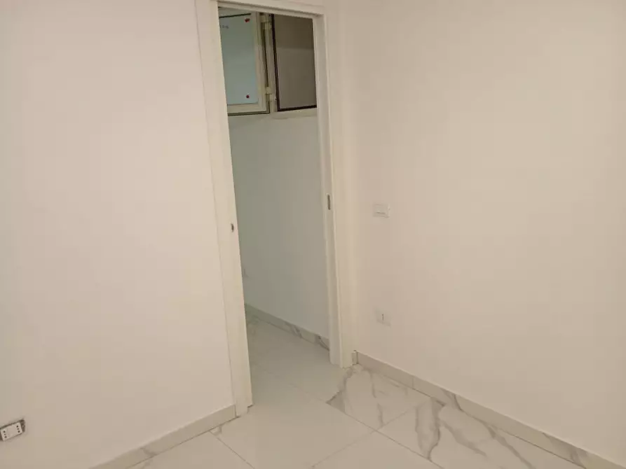 Immagine 34 di Appartamento in affitto  in S.Carlo Alle Mortelle, 3 a Napoli