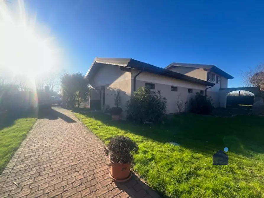 Immagine 6 di Casa bifamiliare in vendita  in Viale della Rimembranza, 72 a Castenedolo