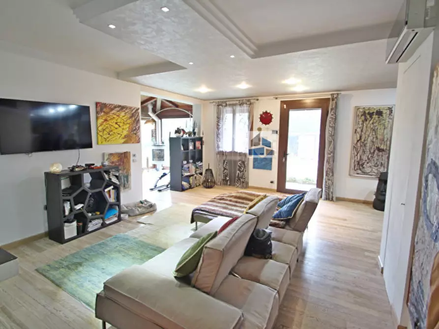 Immagine 3 di Casa bifamiliare in vendita  in Via Montessori a Venezia