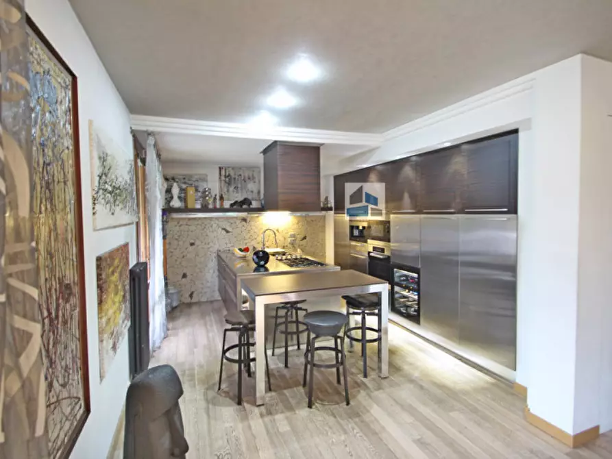 Immagine 4 di Casa bifamiliare in vendita  in Via Montessori a Venezia