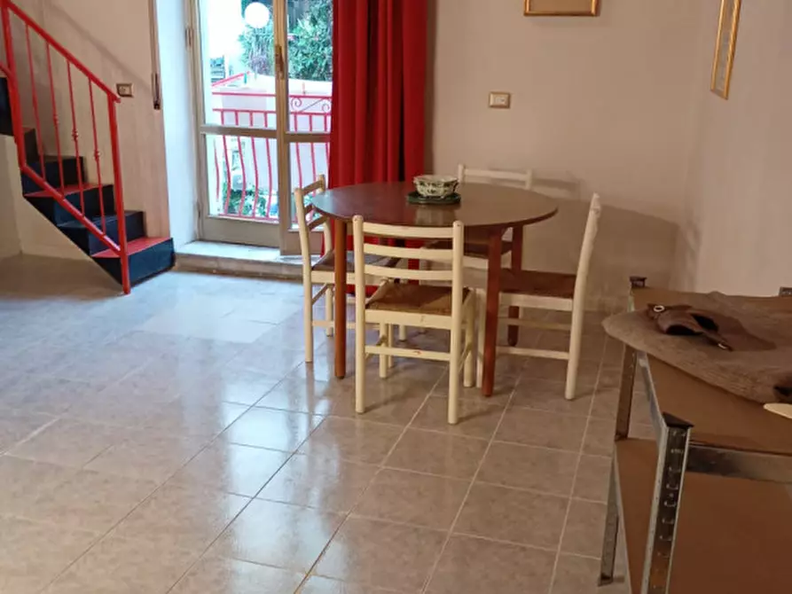 Immagine 5 di Appartamento in affitto  in vico Tarallari 6 a Napoli