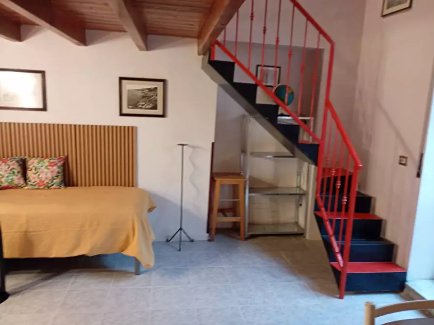 Immagine 7 di Appartamento in affitto  in vico Tarallari 6 a Napoli