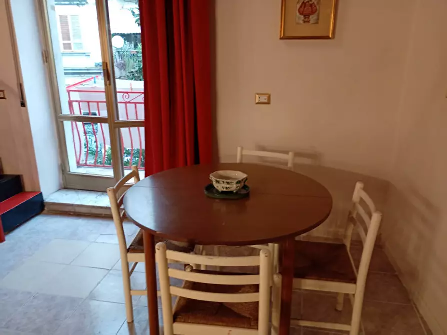 Immagine 8 di Appartamento in affitto  in vico Tarallari 6 a Napoli
