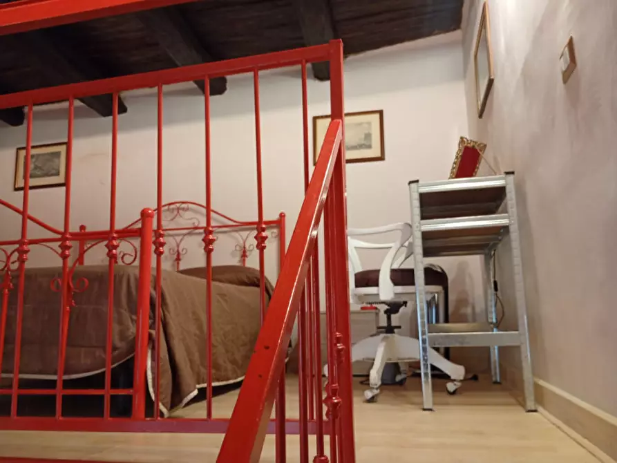 Immagine 12 di Appartamento in affitto  in vico Tarallari 6 a Napoli