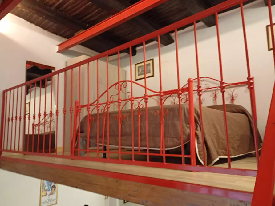 Immagine 15 di Appartamento in affitto  in vico Tarallari 6 a Napoli