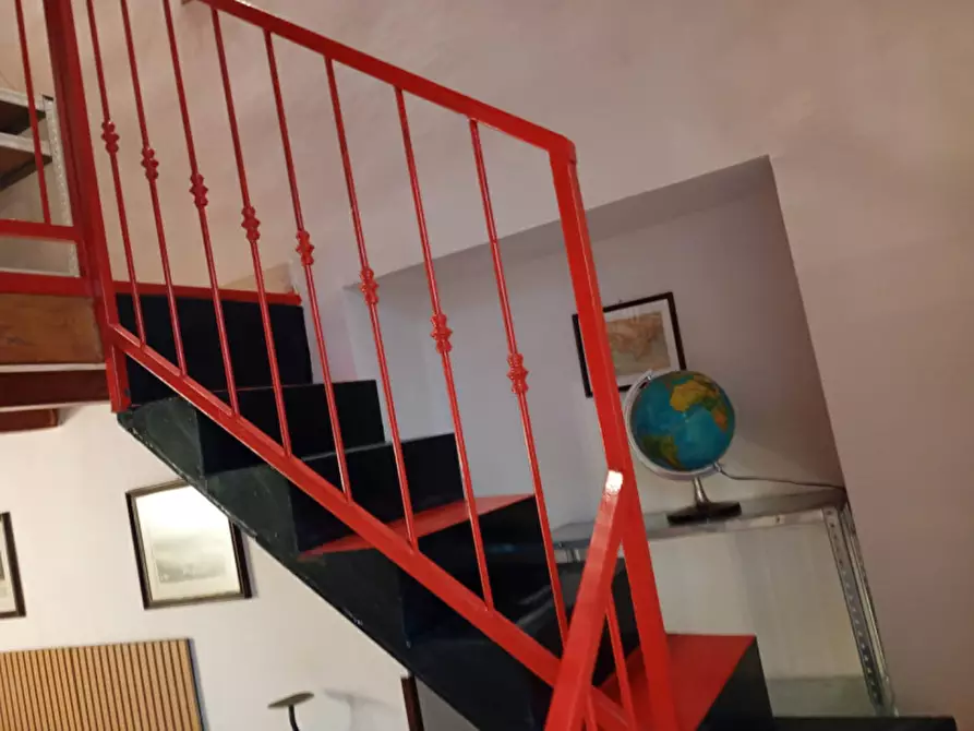 Immagine 23 di Appartamento in affitto  in vico Tarallari 6 a Napoli