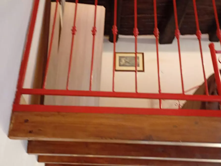 Immagine 31 di Appartamento in affitto  in vico Tarallari 6 a Napoli