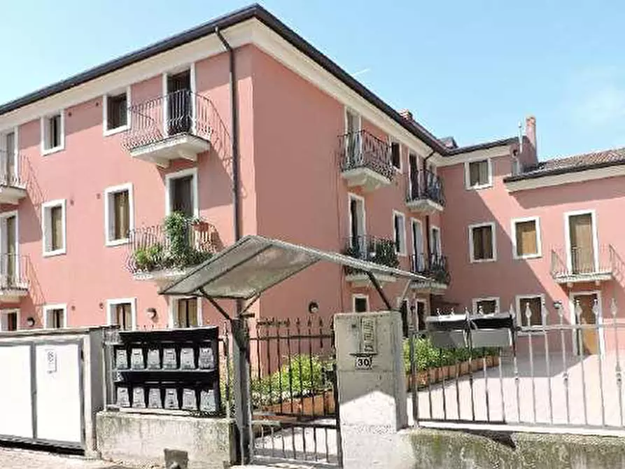 Immagine 1 di Appartamento in vendita  in Piazza Alcide De Gasperi 30/b a San Giovanni Lupatoto