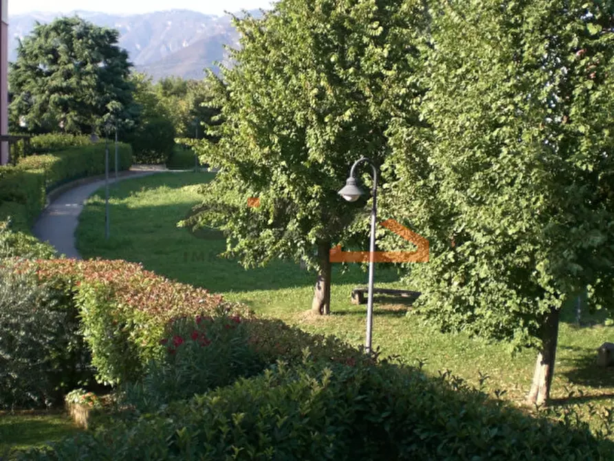 Immagine 1 di Appartamento in vendita  in Via Bernardo Zilotti 13 a Bassano Del Grappa