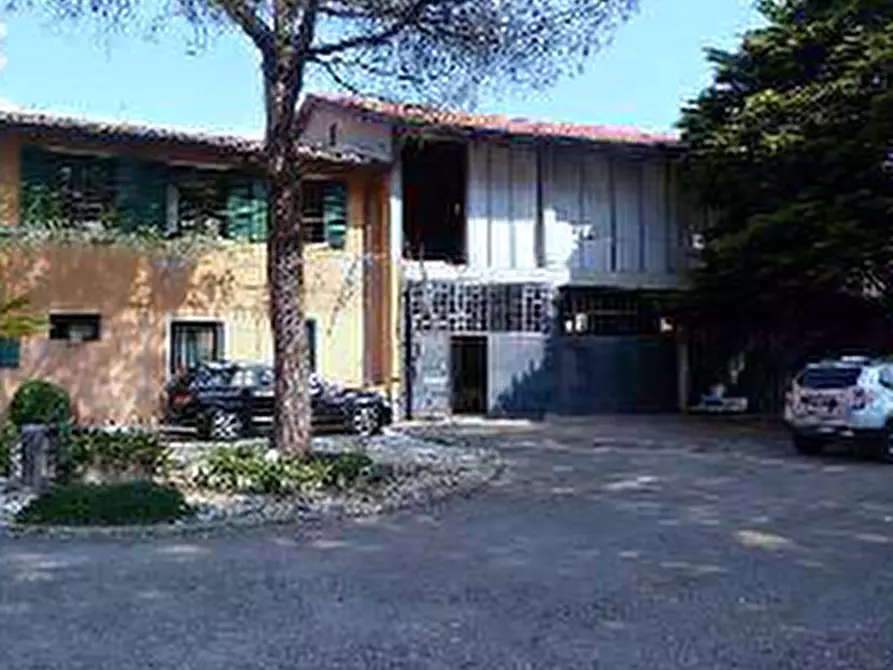 Immagine 1 di Attività commerciale in vendita  in Via Filermo, 9 a Caneva