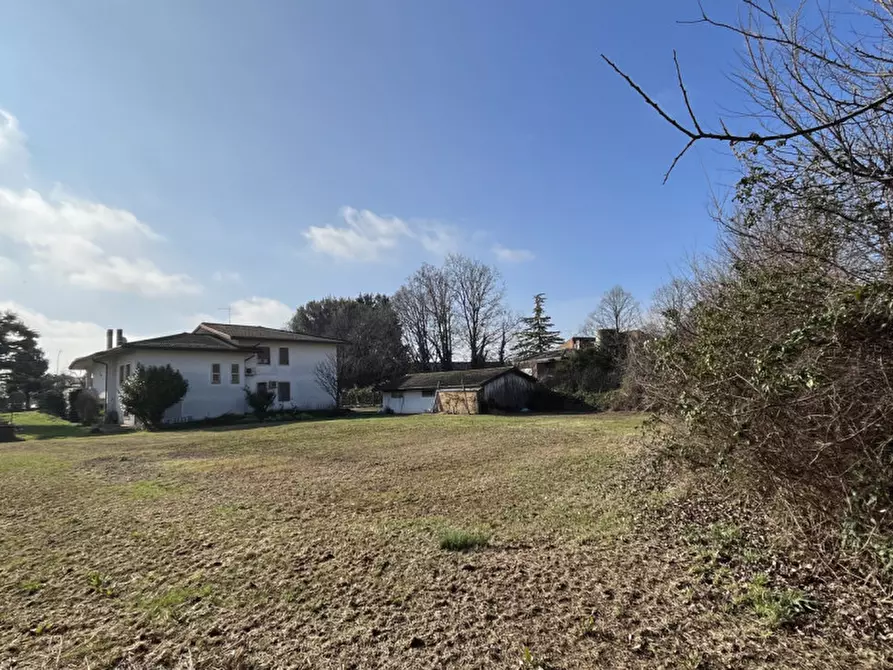 Immagine 2 di Terreno in vendita  a Barbarano Mossano