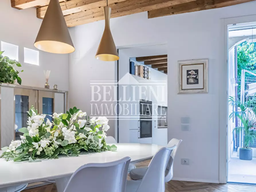 Immagine 3 di Palazzo in vendita  in Contra' San Rocco a Vicenza