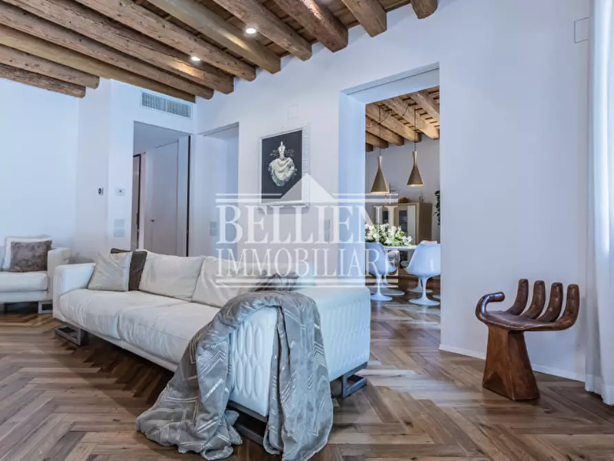 Immagine 4 di Palazzo in vendita  in Contra' San Rocco a Vicenza