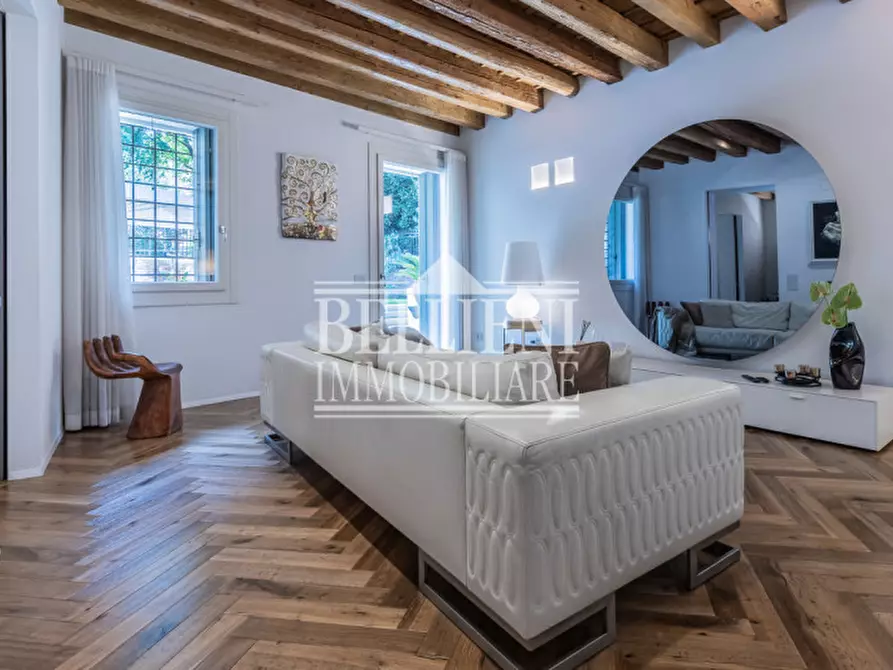 Immagine 7 di Palazzo in vendita  in Contra' San Rocco a Vicenza