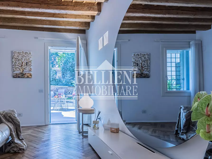 Immagine 8 di Palazzo in vendita  in Contra' San Rocco a Vicenza