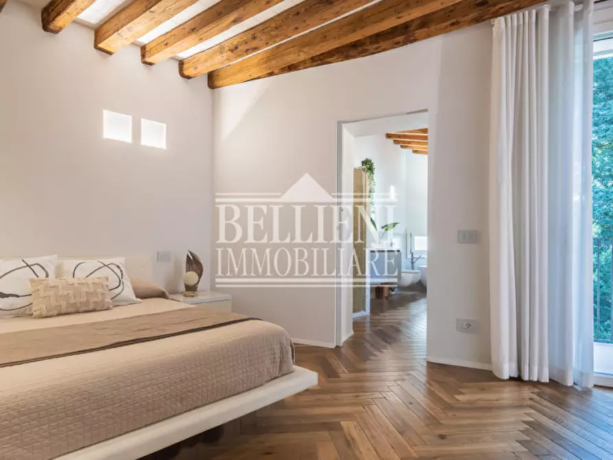 Immagine 11 di Palazzo in vendita  in Contra' San Rocco a Vicenza