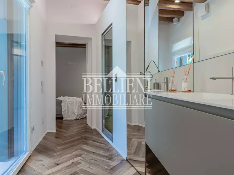 Immagine 17 di Palazzo in vendita  in Contra' San Rocco a Vicenza