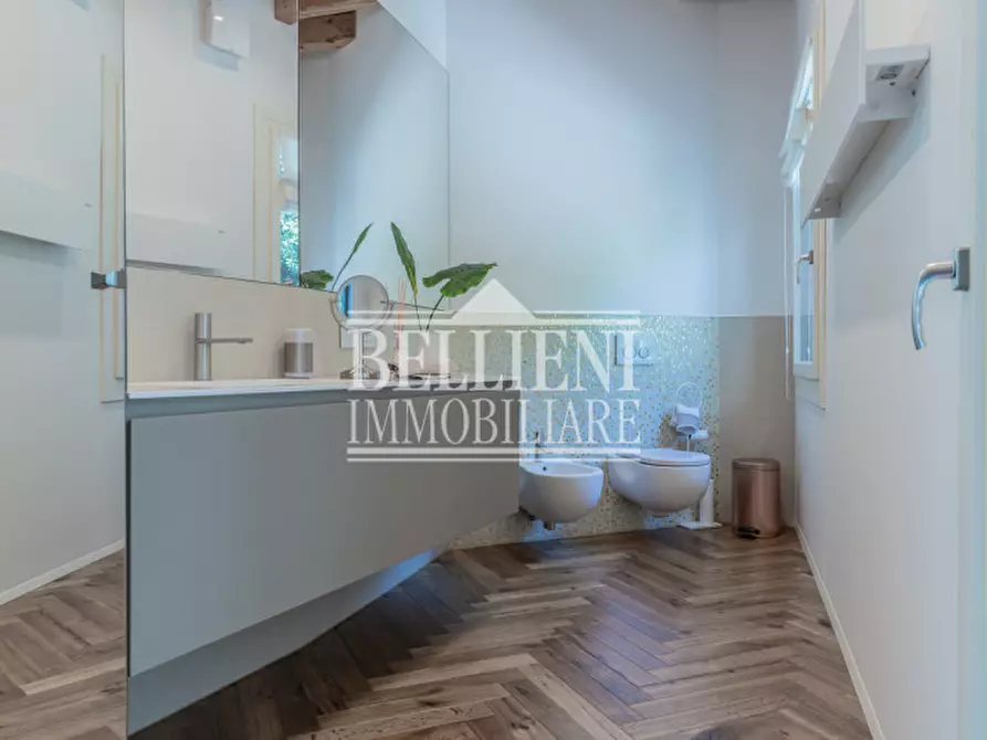 Immagine 19 di Palazzo in vendita  in Contra' San Rocco a Vicenza