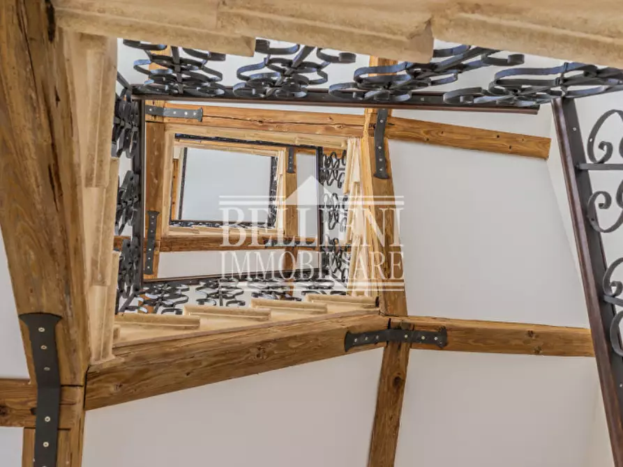 Immagine 24 di Palazzo in vendita  in Contra' San Rocco a Vicenza