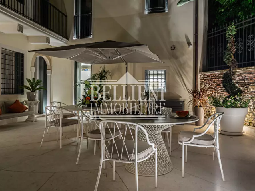 Immagine 26 di Palazzo in vendita  in Contra' San Rocco a Vicenza