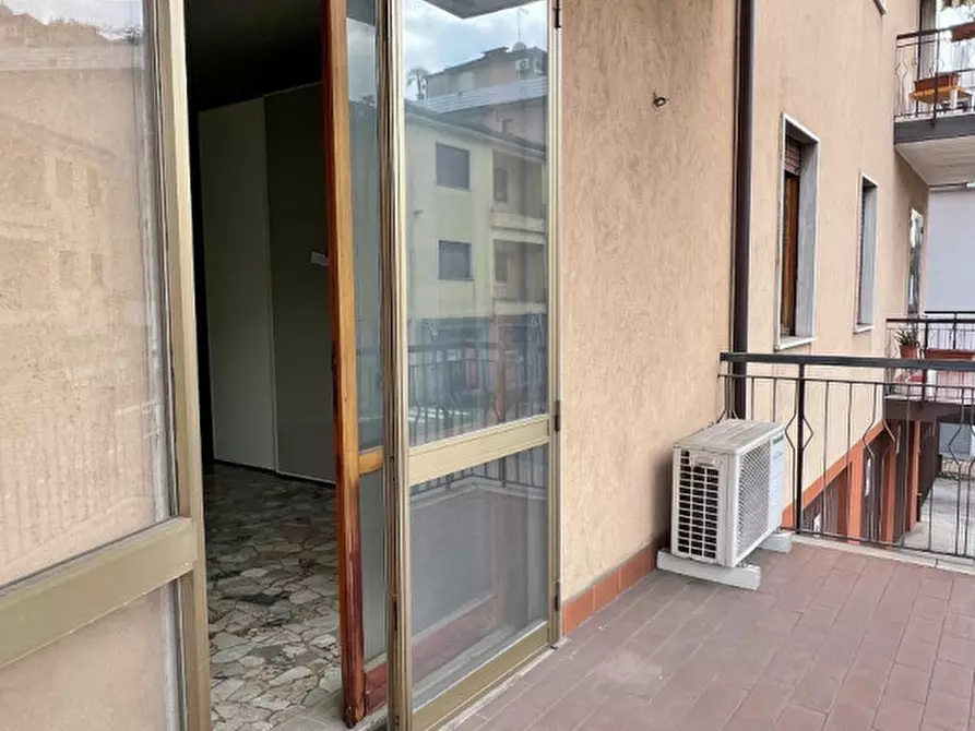 Immagine 15 di Appartamento in vendita  in via legione antonini a Vicenza