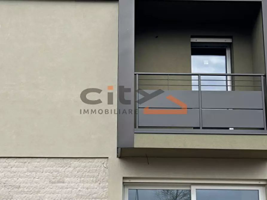 Immagine 3 di Casa bifamiliare in vendita  a Bassano Del Grappa