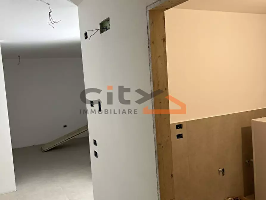 Immagine 5 di Casa bifamiliare in vendita  a Bassano Del Grappa