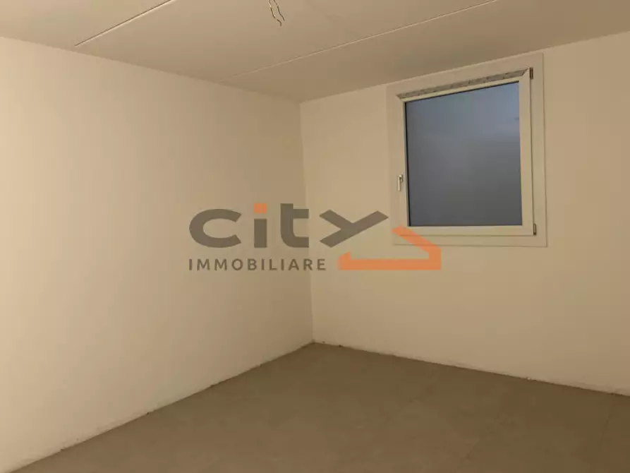 Immagine 7 di Casa bifamiliare in vendita  a Bassano Del Grappa