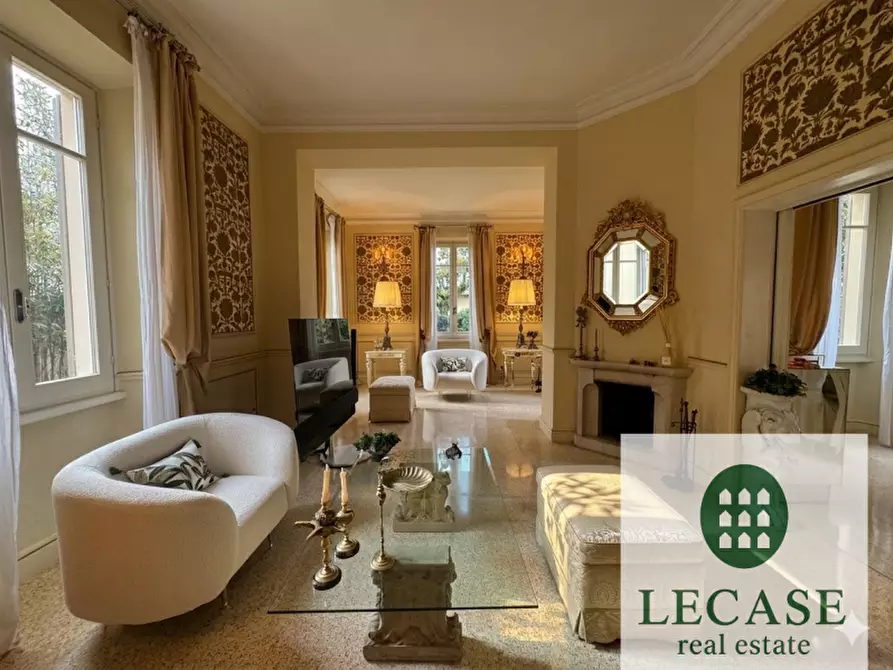 Immagine 2 di Villa in vendita  in Via Cesare Giorgini a Forte Dei Marmi