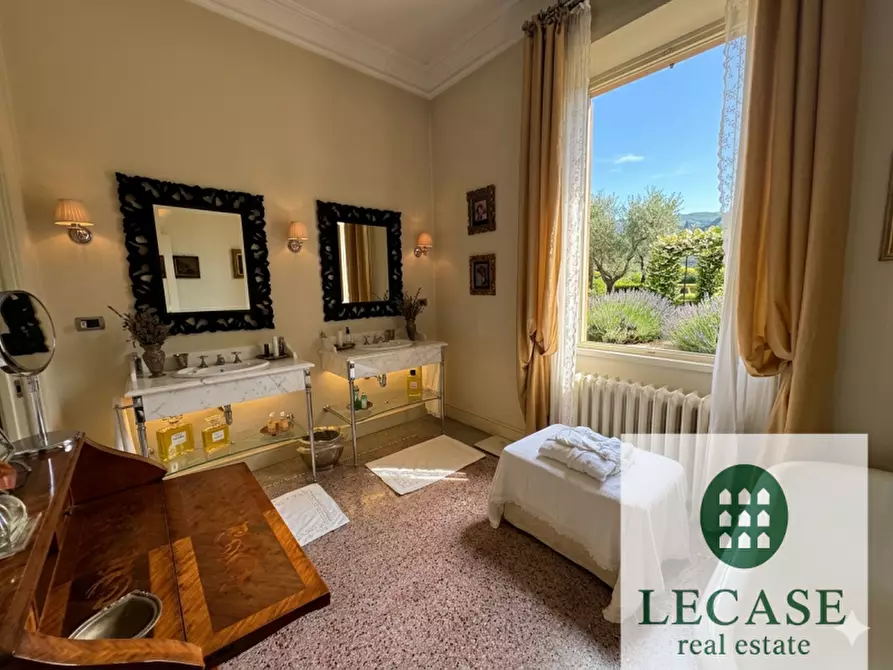 Immagine 10 di Villa in vendita  in Via Cesare Giorgini a Forte Dei Marmi