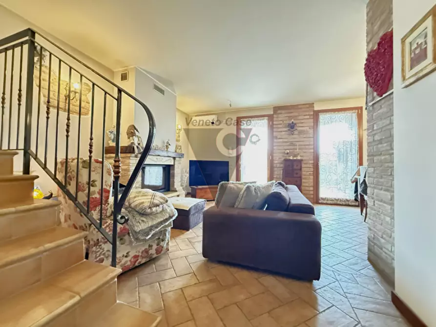 Immagine 3 di Casa bifamiliare in vendita  in via cornio 21d a Camponogara