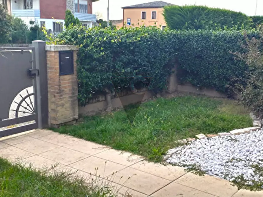 Immagine 19 di Casa bifamiliare in vendita  in via cornio 21d a Camponogara