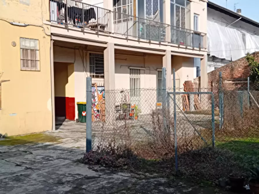 Immagine 7 di Garage in vendita  in Via Stresa 40 a Torino