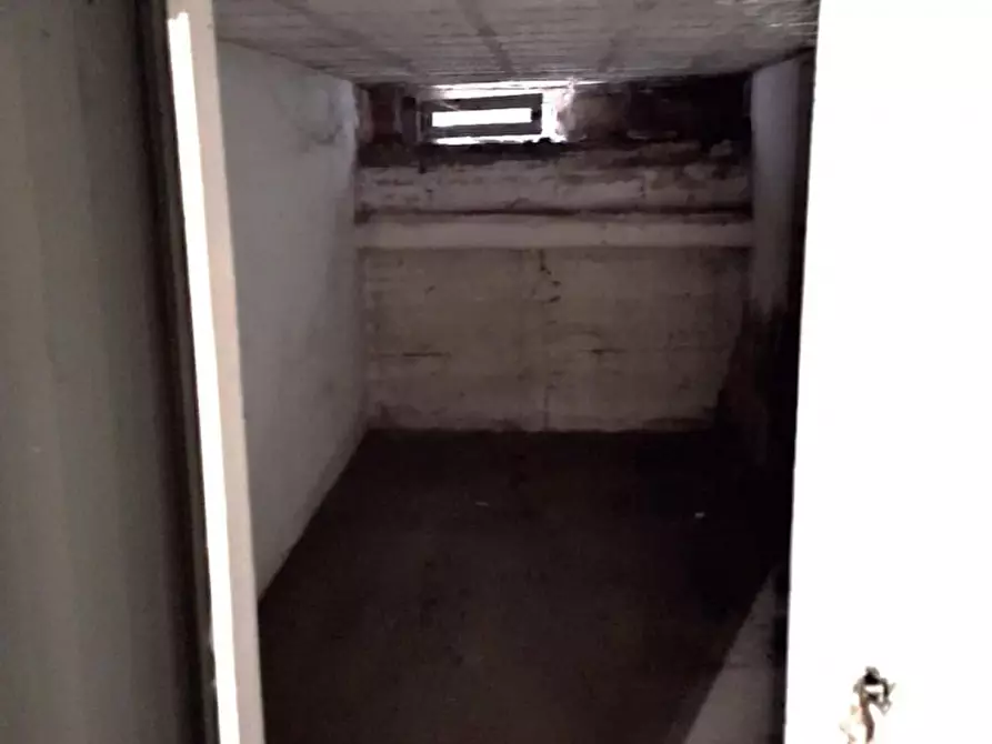 Immagine 4 di Cantina in vendita  in Canale Molinetto, N. 21 a Ravenna
