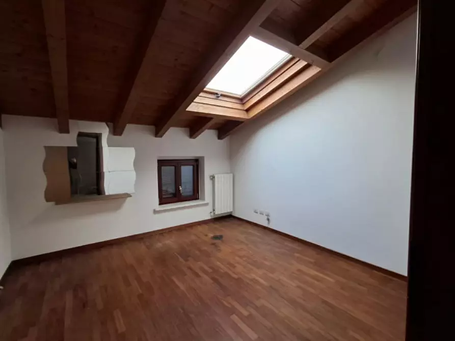 Immagine 3 di Appartamento in vendita  in Viale Amedeo Duca D'Aosta, 43, 24040 Comun Nuovo BG, Italia a Comun Nuovo