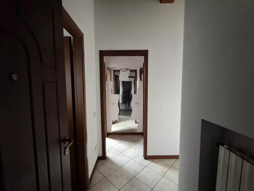 Immagine 7 di Appartamento in vendita  in Viale Amedeo Duca D'Aosta, 43, 24040 Comun Nuovo BG, Italia a Comun Nuovo