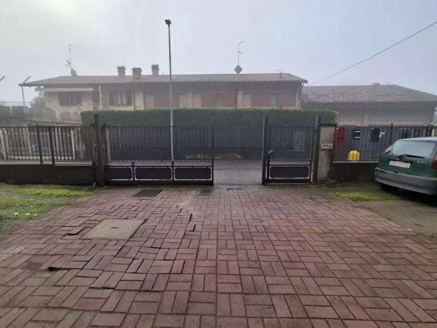 Immagine 10 di Appartamento in vendita  in Viale Amedeo Duca D'Aosta, 43, 24040 Comun Nuovo BG, Italia a Comun Nuovo