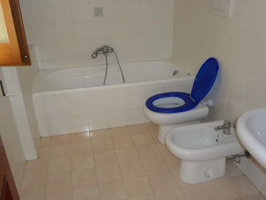 Immagine 7 di Casa indipendente in vendita  a Bitetto