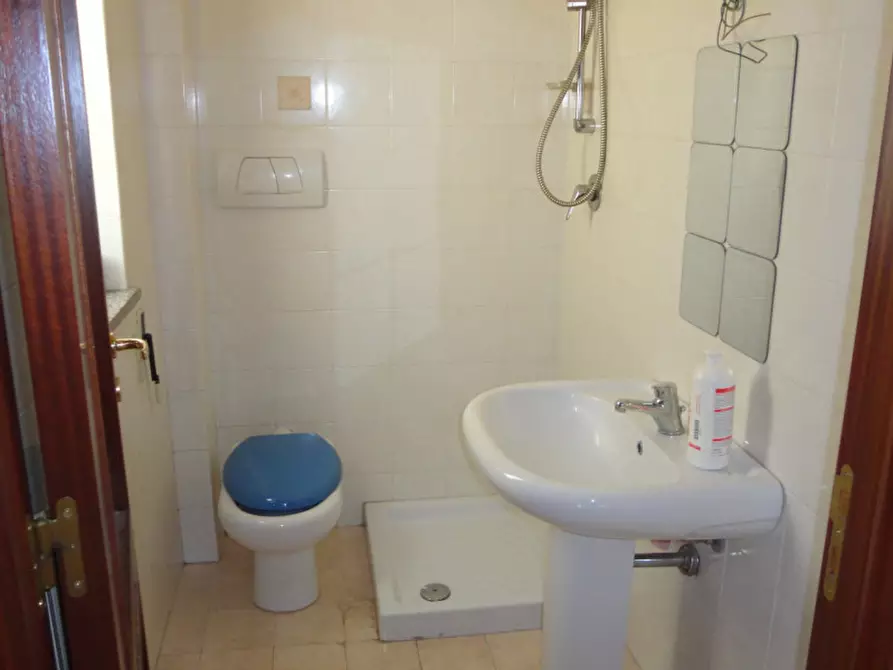 Immagine 8 di Casa indipendente in vendita  a Bitetto