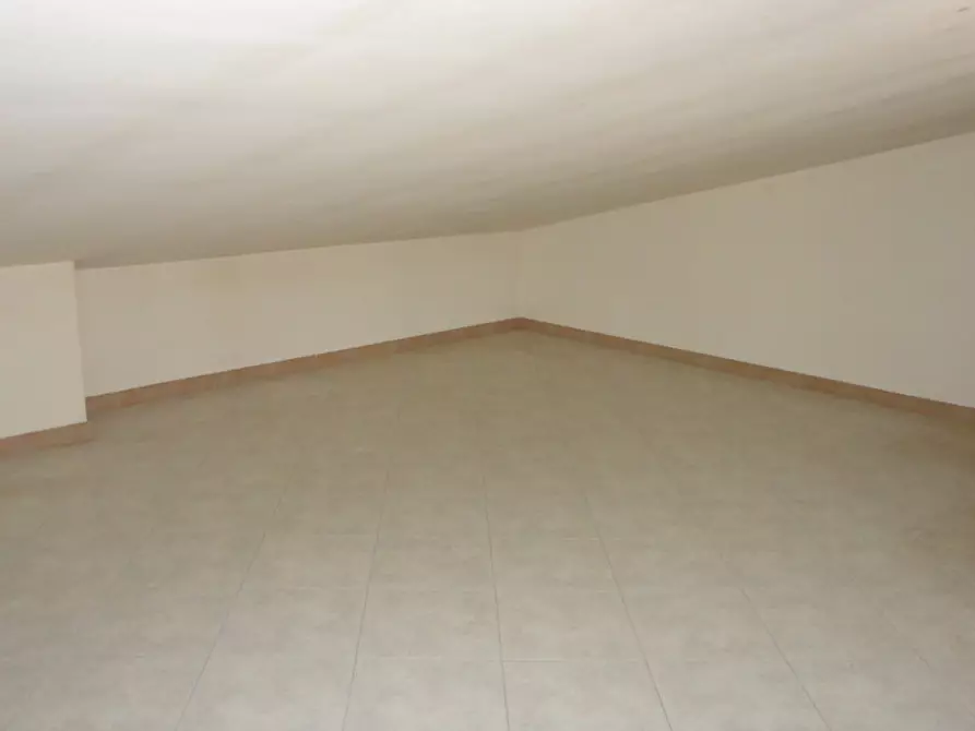 Immagine 13 di Casa indipendente in vendita  a Bitetto